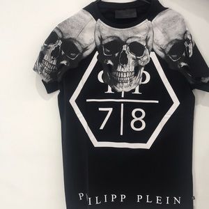 Round neck T-shirt large